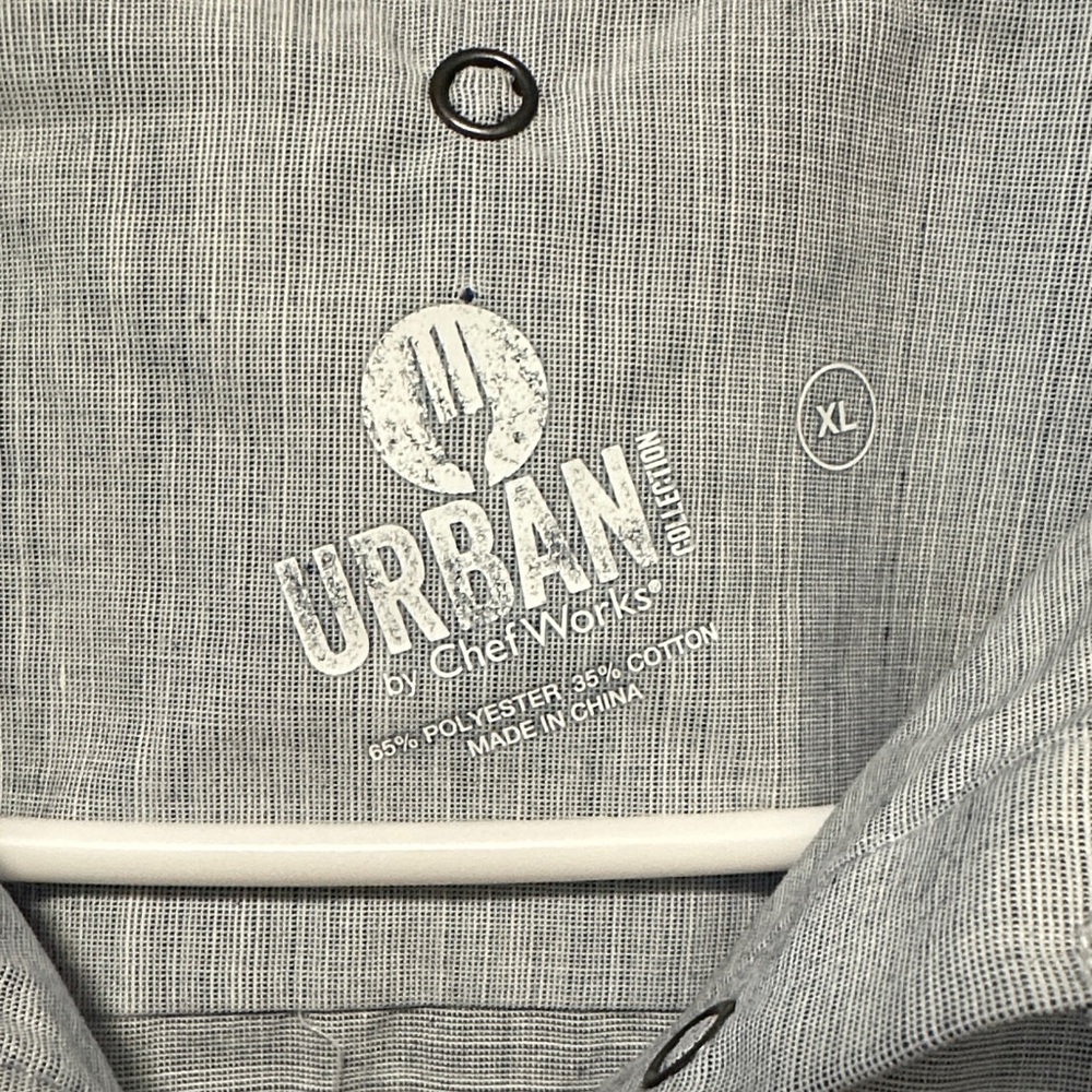 Urban Collection by Chef Works Light Blue Button Down Short Sleeve Shirt NWT - Picture 3 of 5